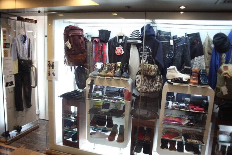 香港买衣服必买的单品 (香港潮牌欧款女装官方旗舰店)