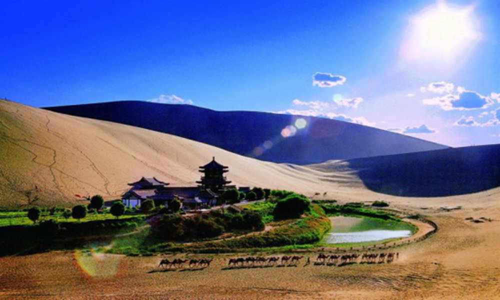 月牙泉即将消失的绝景,月牙泉奇观介绍