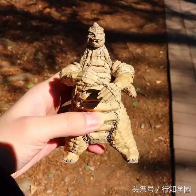 看了这个日本妹子爆改的快递盒,发现这些年的快递都白拆了!