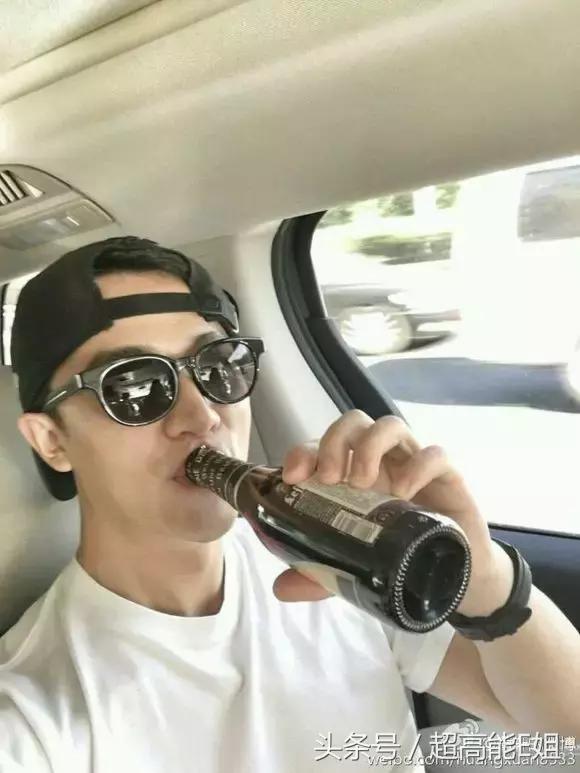 旅途中最令人尴尬的一件事，韩红听了也想打人