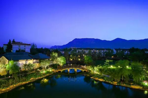 滇池度假区华邑酒店,昆明南亚之门华邑酒店