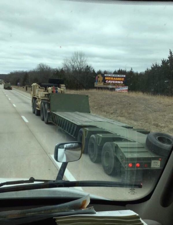 国内创业失败，小伙去加拿大开卡车，待遇丰厚工作轻松，好生羡慕