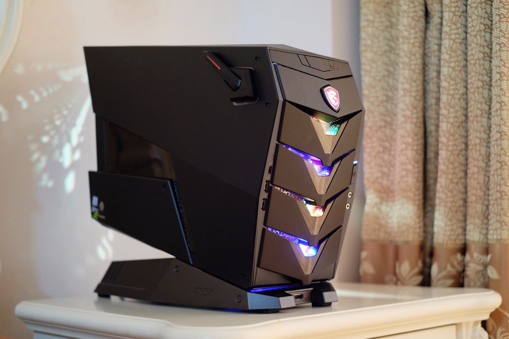 是谁？重新定义电竞主机，全面实测：宙斯盾3/Aegis3