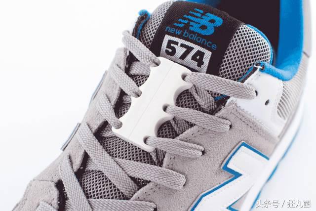 帆布鞋鞋带懒人免系鞋带慢动作,懒人不用解鞋带的鞋子