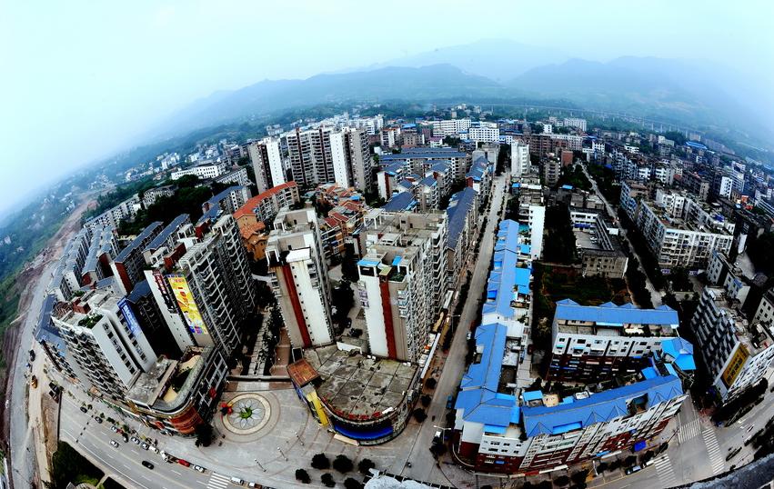 华蓥双枪老太婆雕像搬哪里,四川广安华蓥双枪老太婆图片