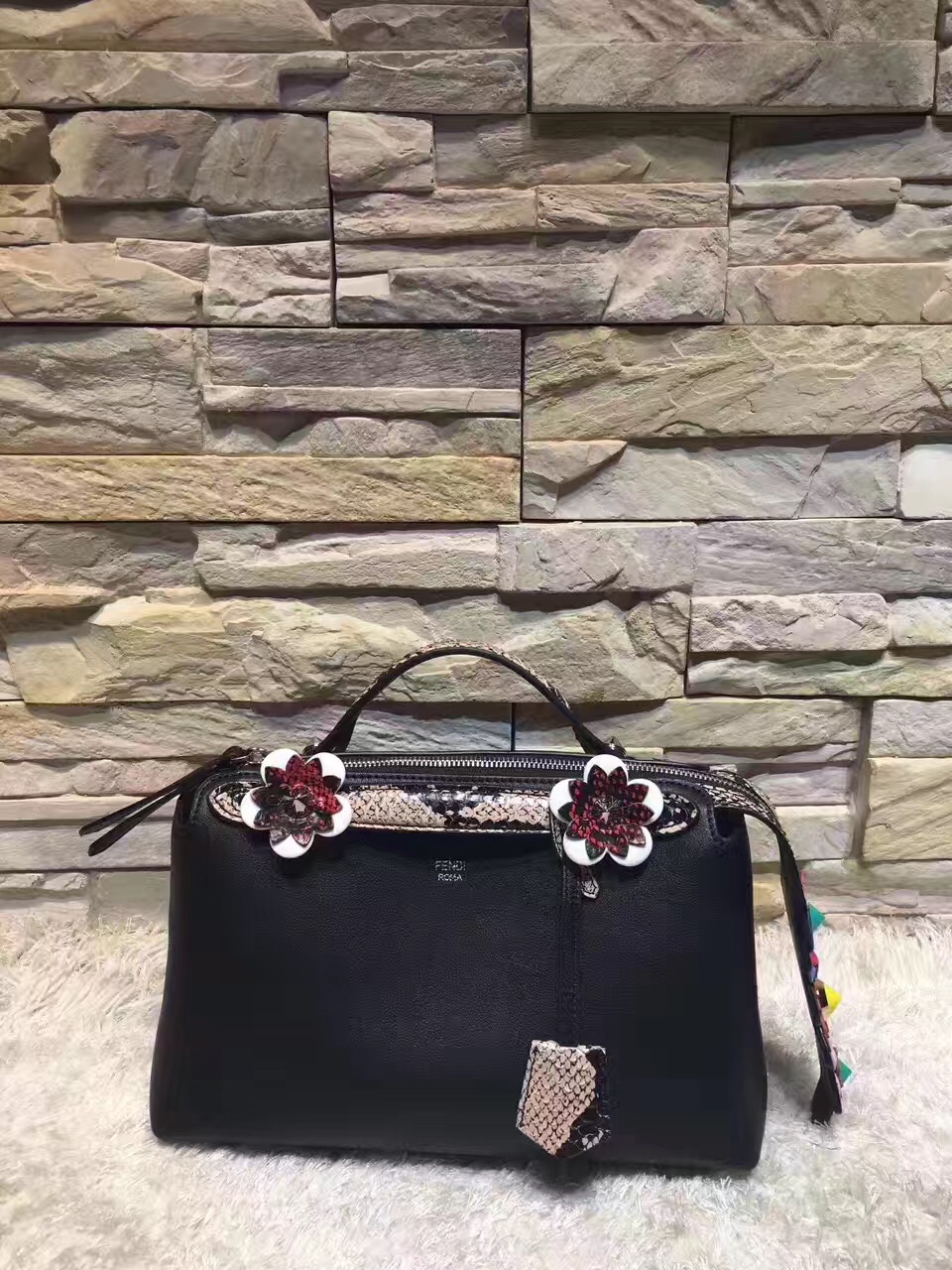 fendi包包大中小,fendi包经典款