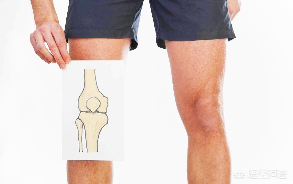 膝关节痛上下楼梯痛教你一招缓解,走平路时膝关节疼痛是什么原因