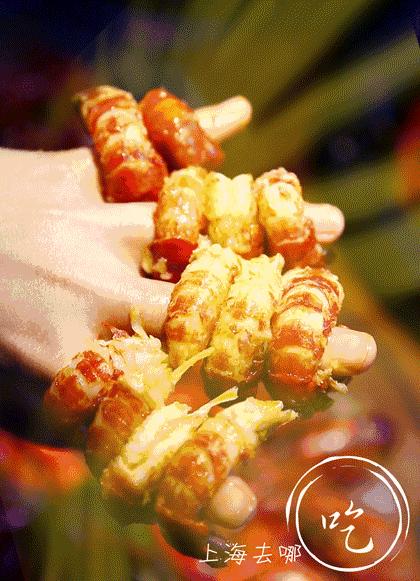 这家店营业到凌晨2点，卖的都可以选Size，还给手活儿好的打折……