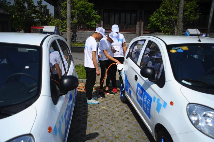 拿起手机就能预约租车易开出行已经来到了俺们宿迁