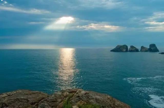 省下机票钱！杭州周边8个美到窒息的蔚蓝海岛，路费100+就能享受沙滩、海浪……完全不输国外！走起~