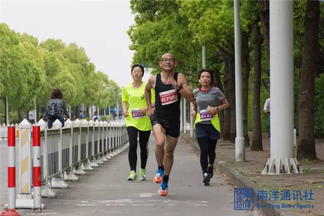 五月你好奋斗,五月你好合唱