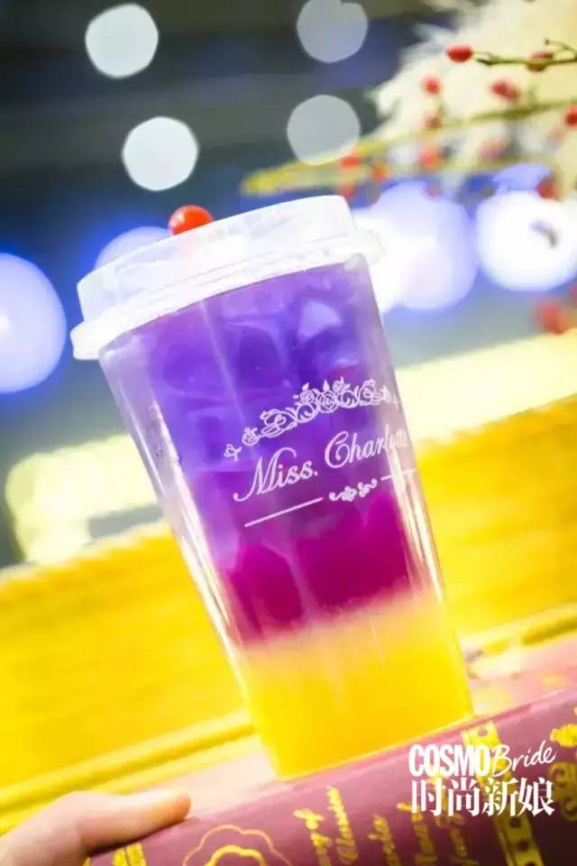 买不到星爸爸的“独角兽”，你也能喝下去彩虹星空的浪漫