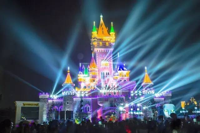 外地人有福了!是谁整理的这本青岛玩乐指南?我要奖励他!