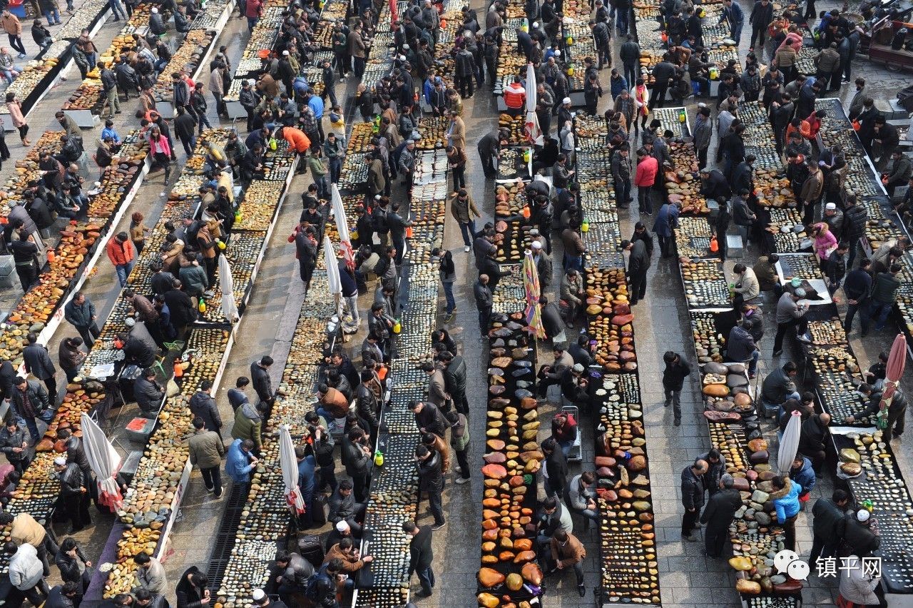 厉害了,大镇平!香港商报登载专版《如花似玉大美镇平》!