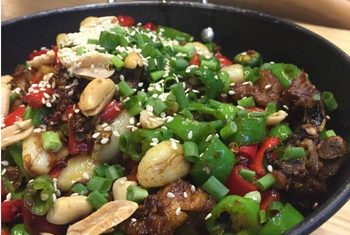 建设路美食街推荐排行榜,建设路小吃街什么值得吃