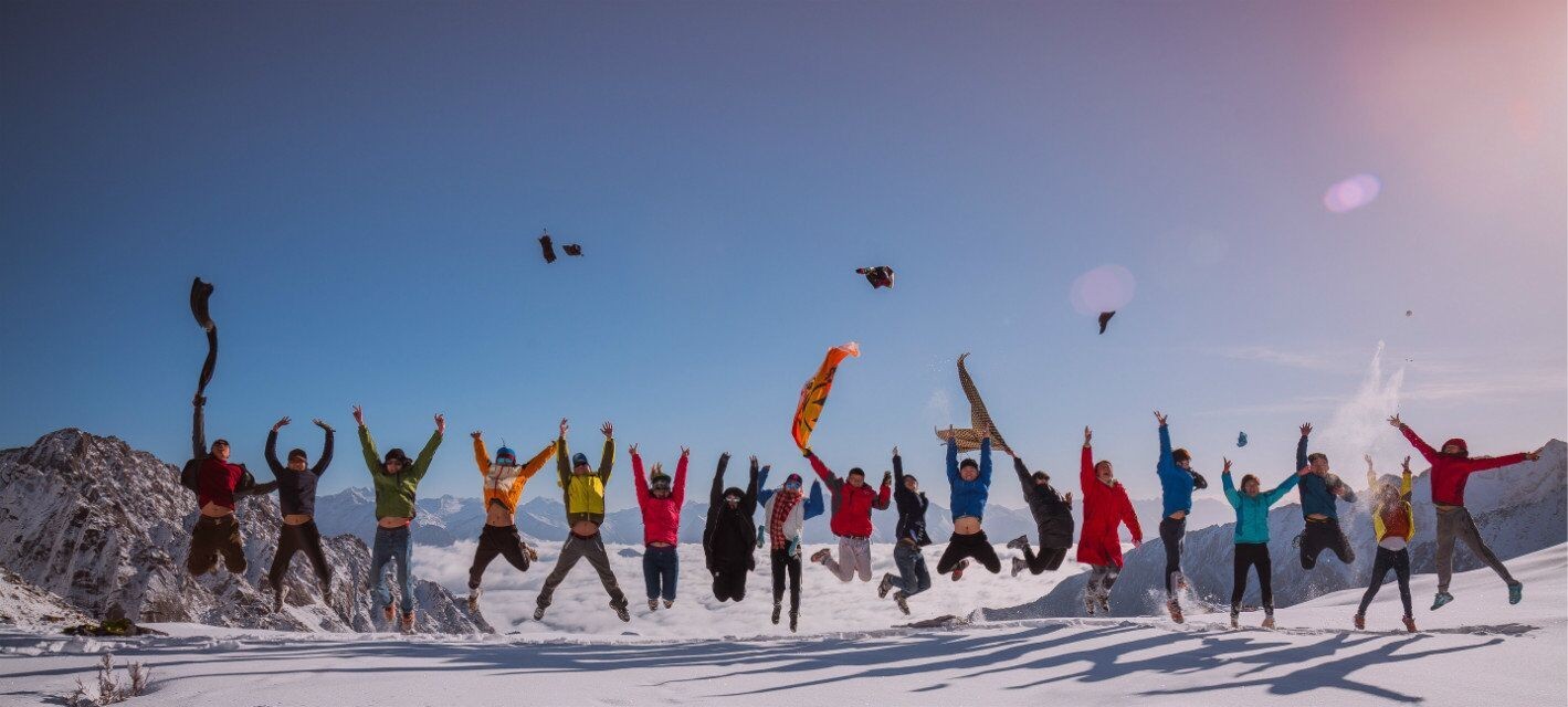 成体背包客带起包子重回甲尔猛措