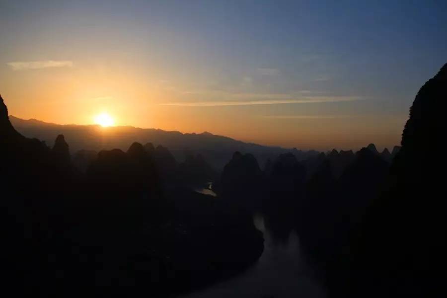 元宝山下,山水云间,悠悠闲云时光,恰好那时我也在