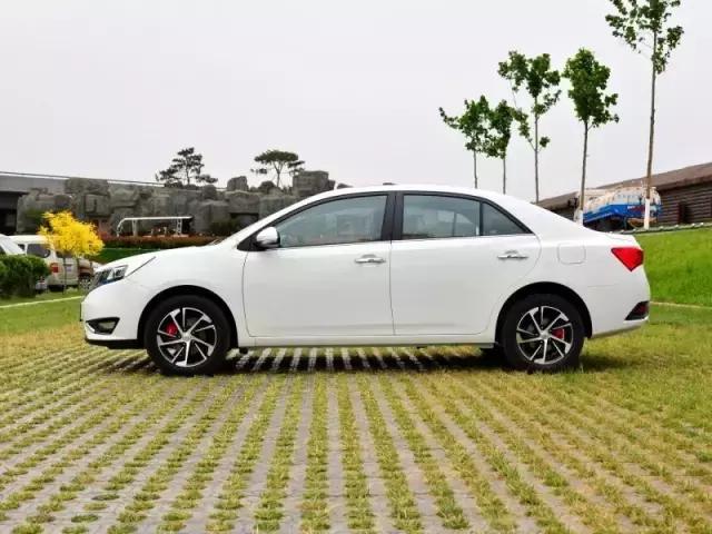 众泰最新设计师,2024款众泰z360价格表