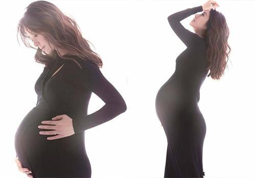 baby孕期旧照曝光,baby晒近照显露亮眼双下巴