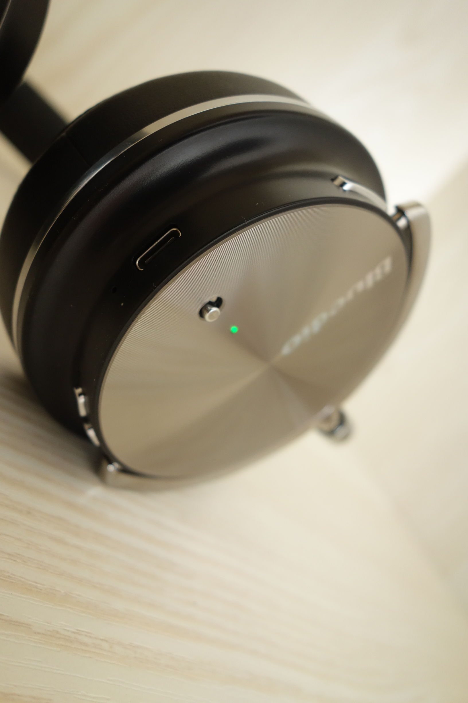 内有大乾坤劲爆性价比仅售349元的无线降噪耳机问世啦