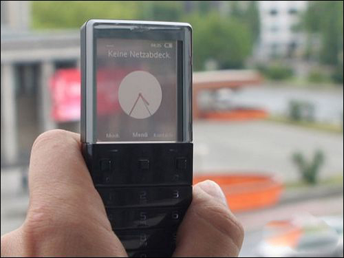 目前最流行全面屏手机,全面屏手机为什么比十年前好看