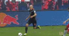 德甲绝杀多特夺冠,德甲老飞侠内切