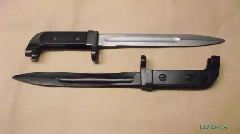 中、俄、美三国*用军***刀刺**改进之路：总有一款完爆三棱*刺军**