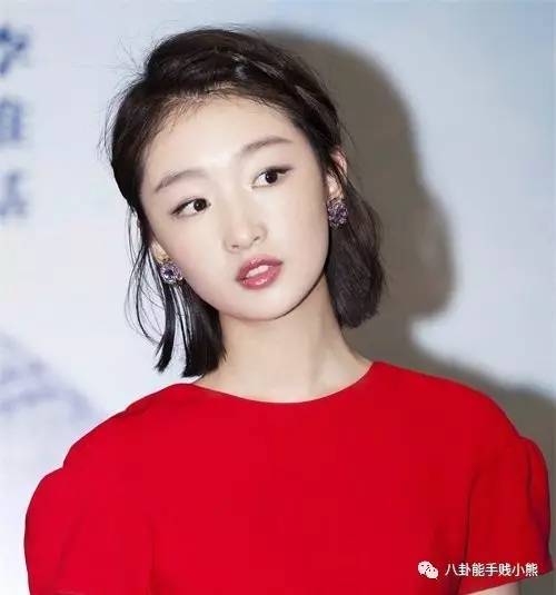 周冬雨鹿晗黄子韬的同款不对称下颌角，值得拥有吗？