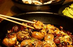 世界太嘈杂听自己的声音就好,觉得世界很聒噪