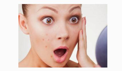 用白醋和蜂蜜洗脸有坏处吗,白醋和盐洗脸有什么好处和坏处