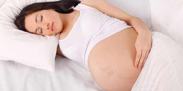 早孕期间见红怎么回事,受孕期突然见红是怎么回事