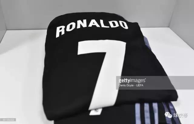 皇马球迷文化底蕴,皇马17-18赛季球衣解读