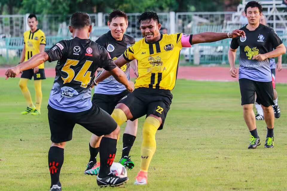 播求高扫踢完整视频,播求拿出所有钱赌一龙三番战视频