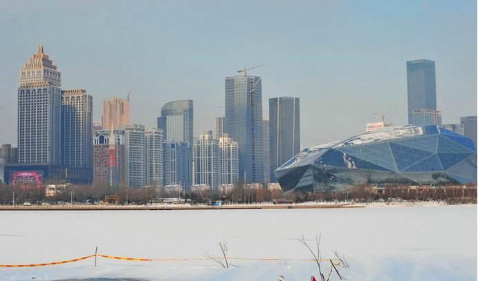 沈阳的海边浑河,远看是海近看是湖