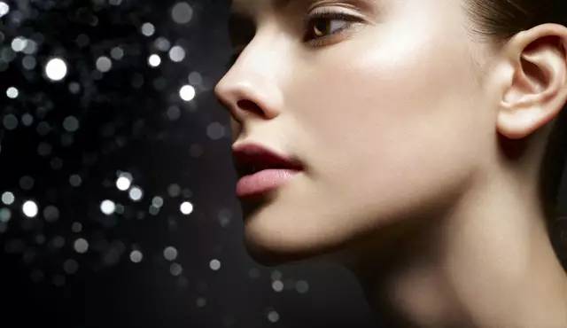 揭秘｜爱它，高贵冷艳又神秘（上）-美白淡斑精华篇