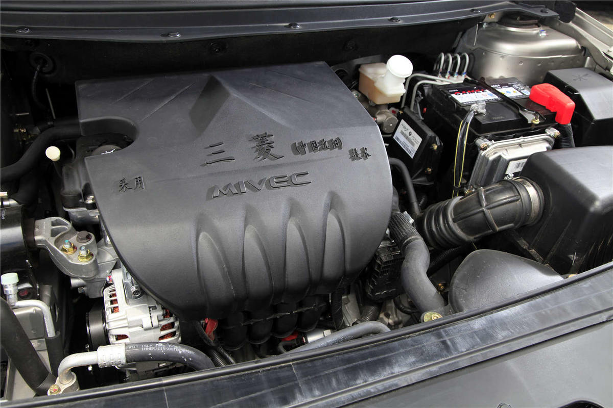 新颜新一代,东风风行景逸s50亮右后abs灯