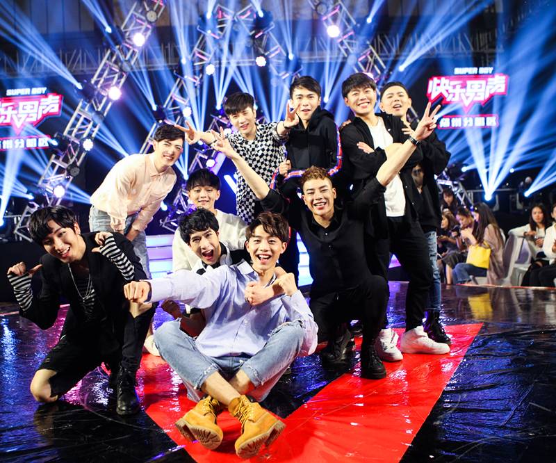 2017歌手巅峰会迪玛希,迪玛希湖南卫视边跳边唱燃爆全场