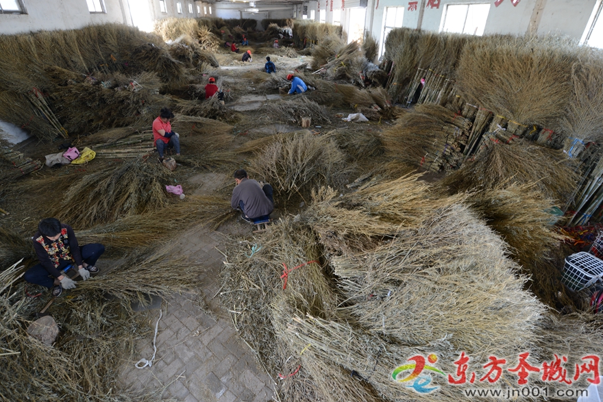 小扫帚勇闯大世界