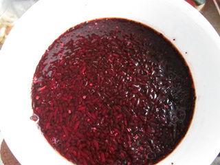 红曲米一包多少克,红曲米50斤袋装的