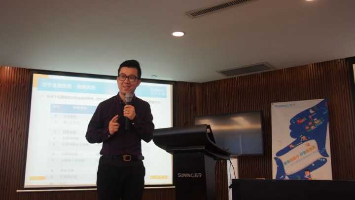 鑻忓畞鎬婚儴澶фゼ,闇囨捈鐩村嚮