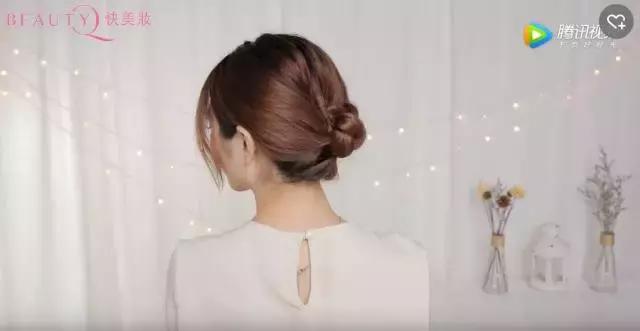 中长发不用打理的发型,不长不短满头卷打理方法