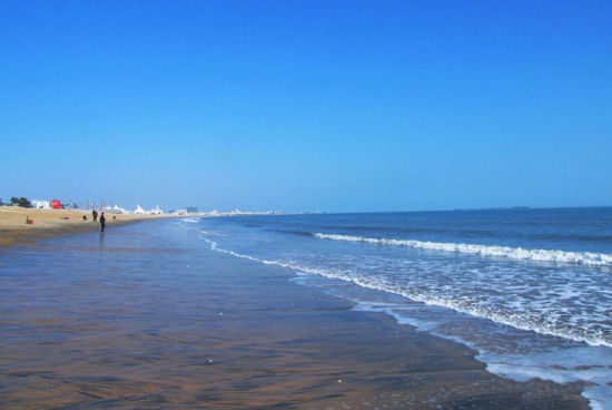 带你走进有“天下第一滩”之称的海滨小城——威海乳山