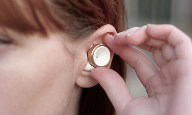 戴上耳机感受空灵与寂静,戴上耳机享受这一刻治愈迷幻梦境