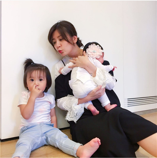 贾静雯母爱,贾静雯深情