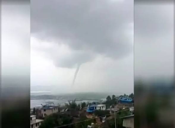 极度震撼的龙卷风,让人震撼的龙卷风