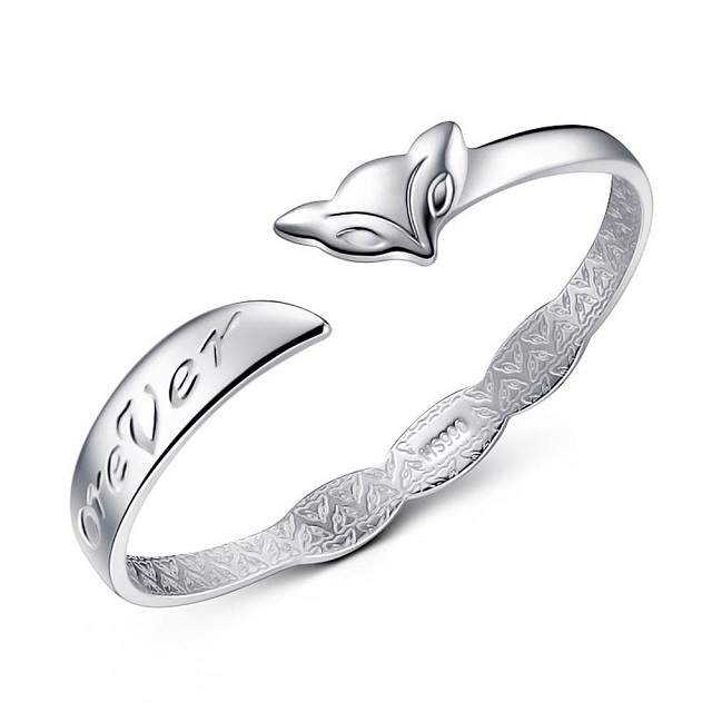 在网上买如何区分925银饰真假,回收925银饰怎么辨别真假