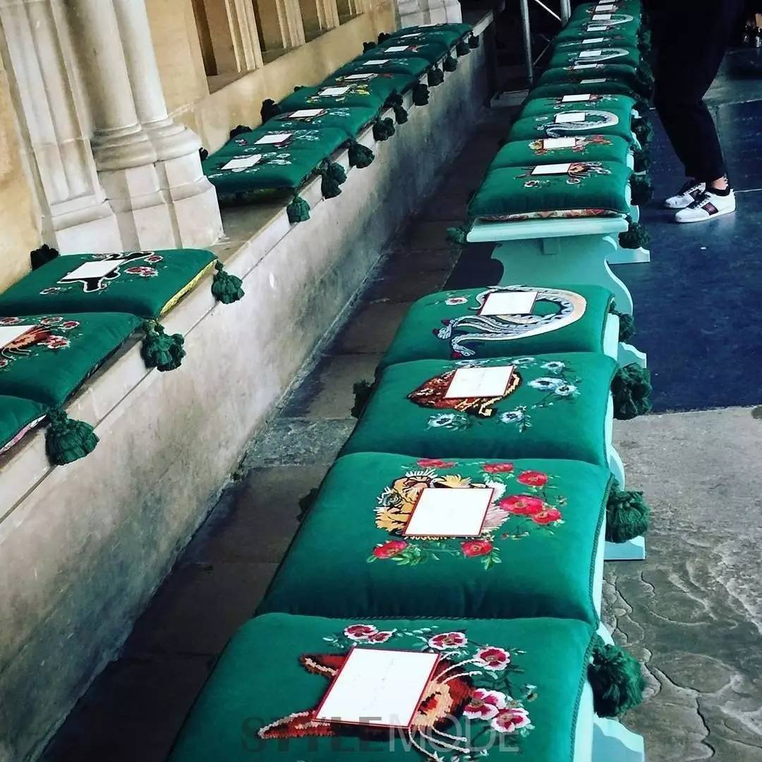 2017蛇与骨的华丽融合!古驰又承包了我下半年的钱包了!