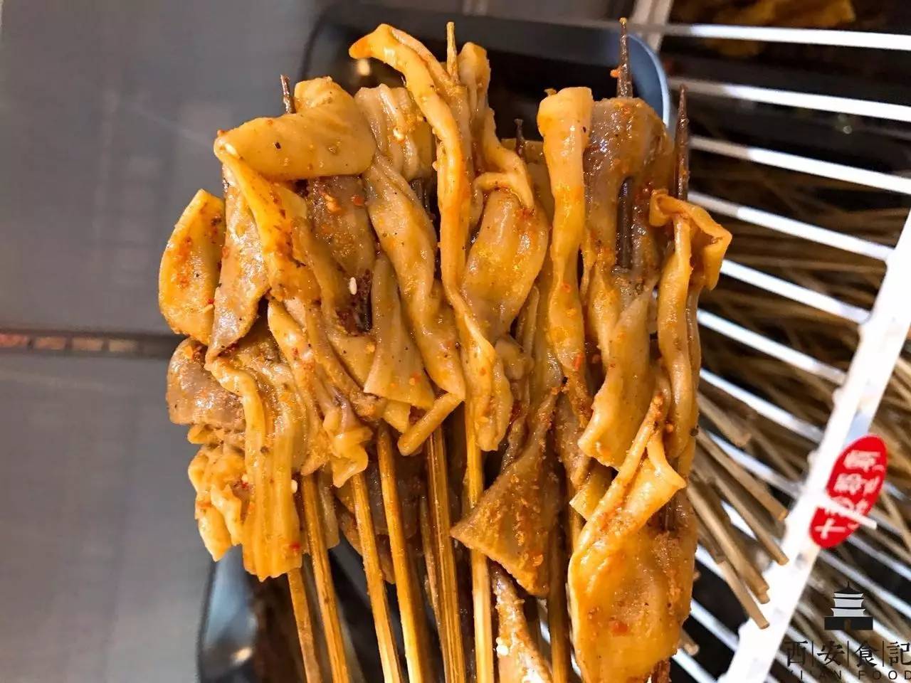 老字号的串串店太惊艳了来撸串啊,这家串串又好吃又便宜