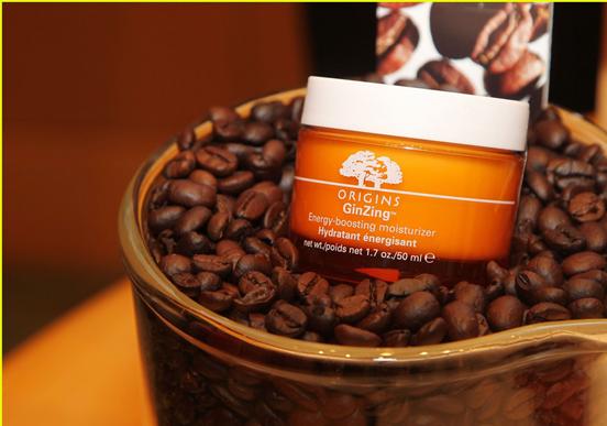 选对眼霜跟选对男朋友一样重要,眼霜选对年轻十岁