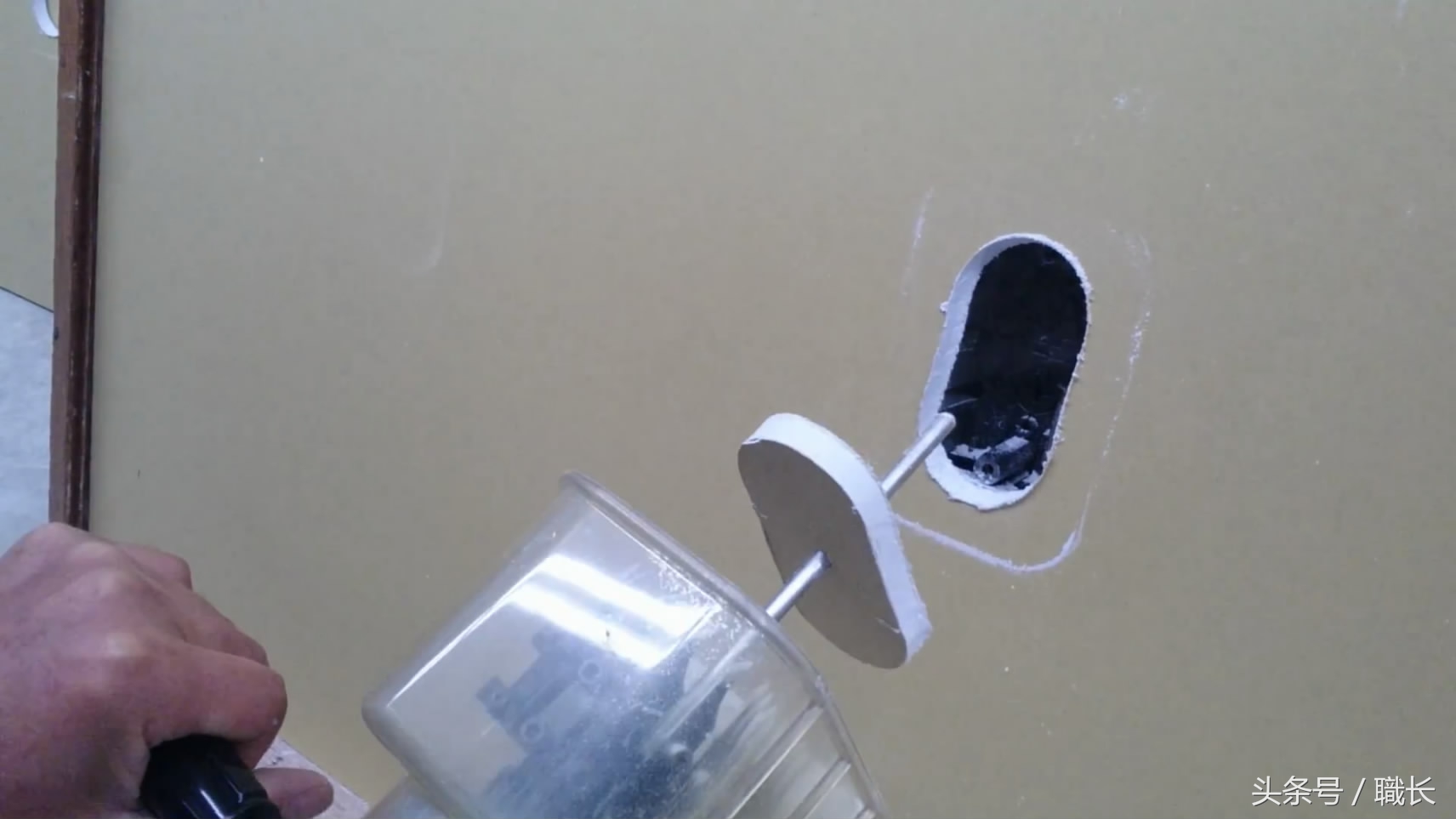 日本的墙壁插座接线方法,石膏板装插座开多大孔